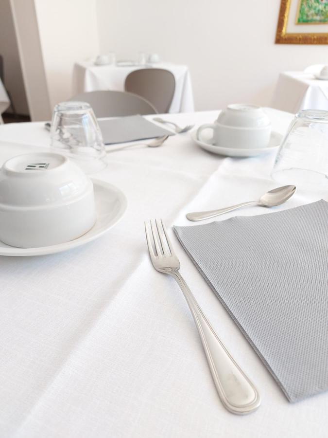 Hotel Regina كاوْرلي المظهر الخارجي الصورة